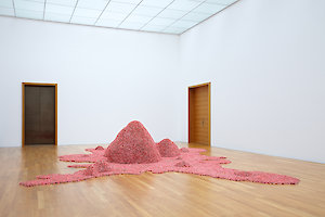 Ernesto Neto, O tempo lento de corpo que é pele, 2004, Thyssen-Bornemisza Art Contemporary Collection, © Ernesto Neto, Foto: PUNCTUM/Alexander Schmidt