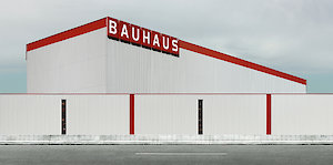 Andreas Gursky, Bauhaus, 2020, © Andreas Gursky/VG Bild-Kunst Bonn, 2021, Courtesy: Sprüth Magers
