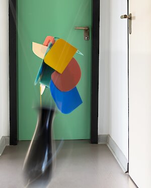 kerstin Flake, Unsteady Stages #2, 2022/23, courtesy Galerie Kleindienst, Leipzig, © Artist, by using Walter Gropius, Arcitectur Bauhaus Dessau © VG Bild-Kunst, Bonn 2023