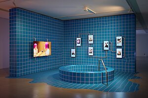 Charlotte Eifler, feminism is a browser, 2018ff, Ausstellungsansicht MdbK, Foto: Alexander Schmidt/PUNCTUM, © Künstlerin