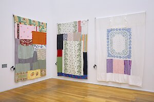 Magda Korsinksy, Stricken, Installationsansicht MdbK, 2017, Foto: Alexander Schmidt/PUNCTUM, © Künstlerin